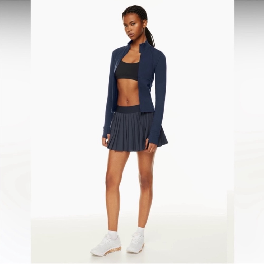 Aritzia TnAction TnaMOVE Overhand Tennis Micro Skirt Size Medium